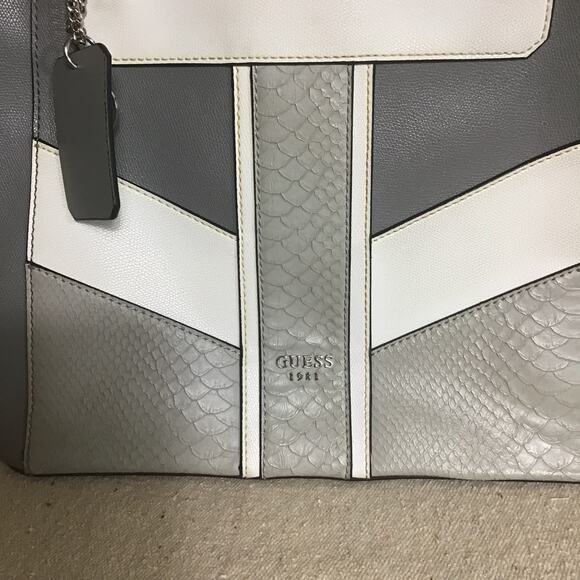 Guess handbag Women Large Size Tote with top handles Grey EUC roomy purse - Picture 6 of 9